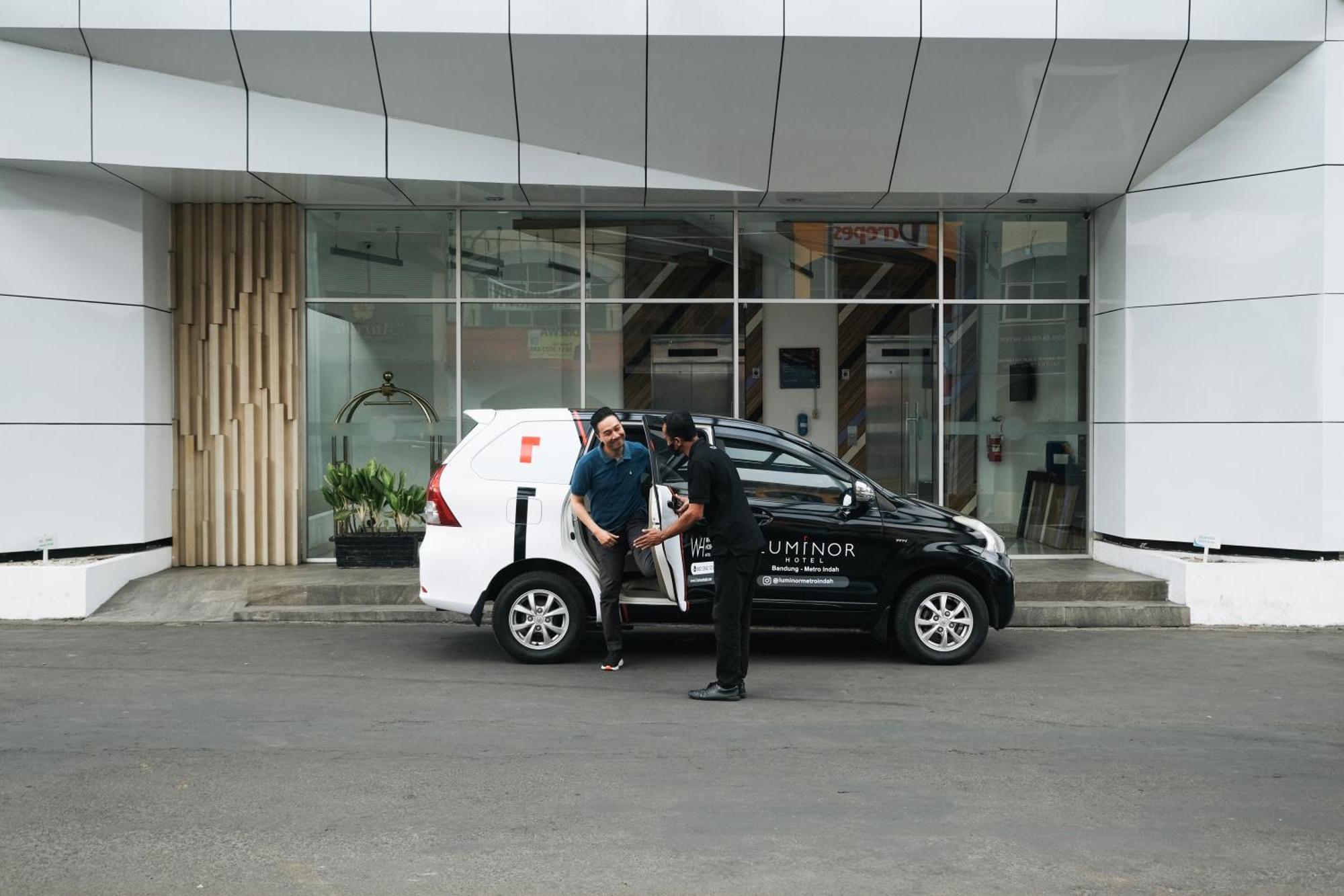 Luminor Hotel Metro Indah - Bandung By Wh Cicadas ภายนอก รูปภาพ