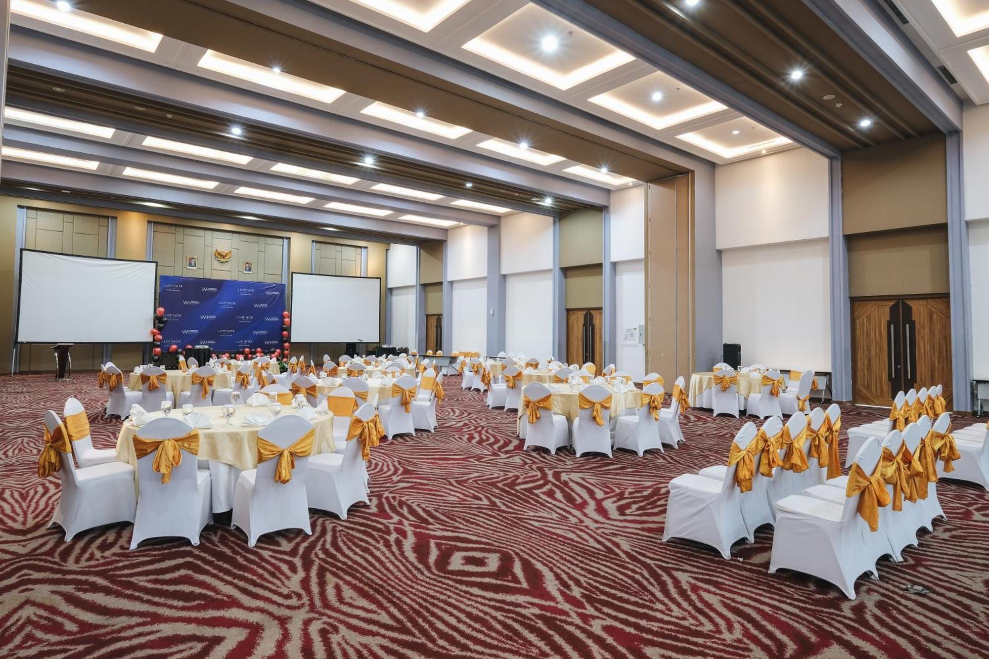 Luminor Hotel Metro Indah - Bandung By Wh Cicadas ภายนอก รูปภาพ